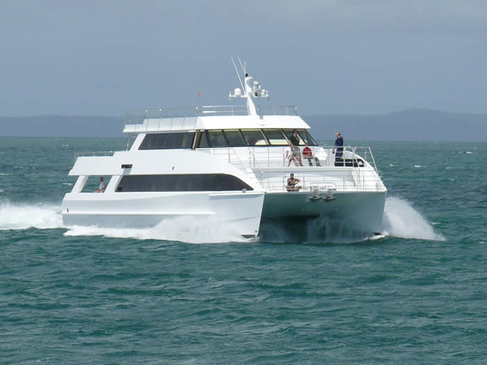 24 M research/cruise catamaran design